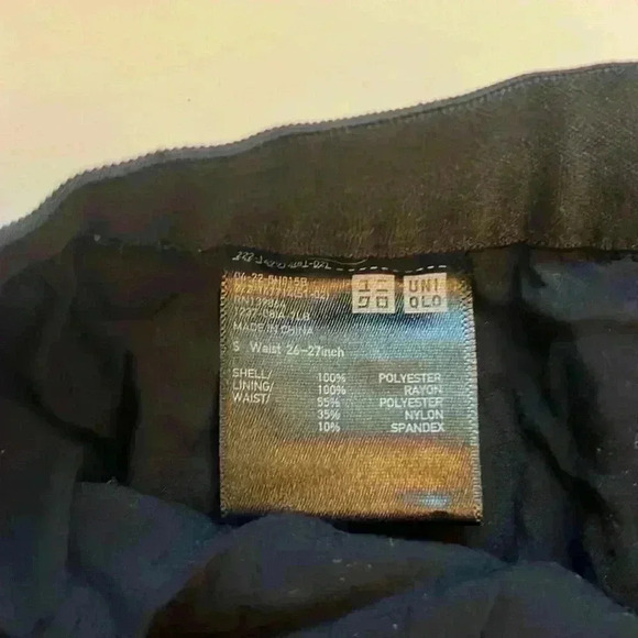 WUC Uniqlo Polka dotted Pleated Skirt, Size Small - Picture 2 of 4